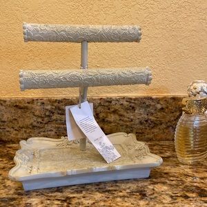 Shabby Chic jewelry organizer